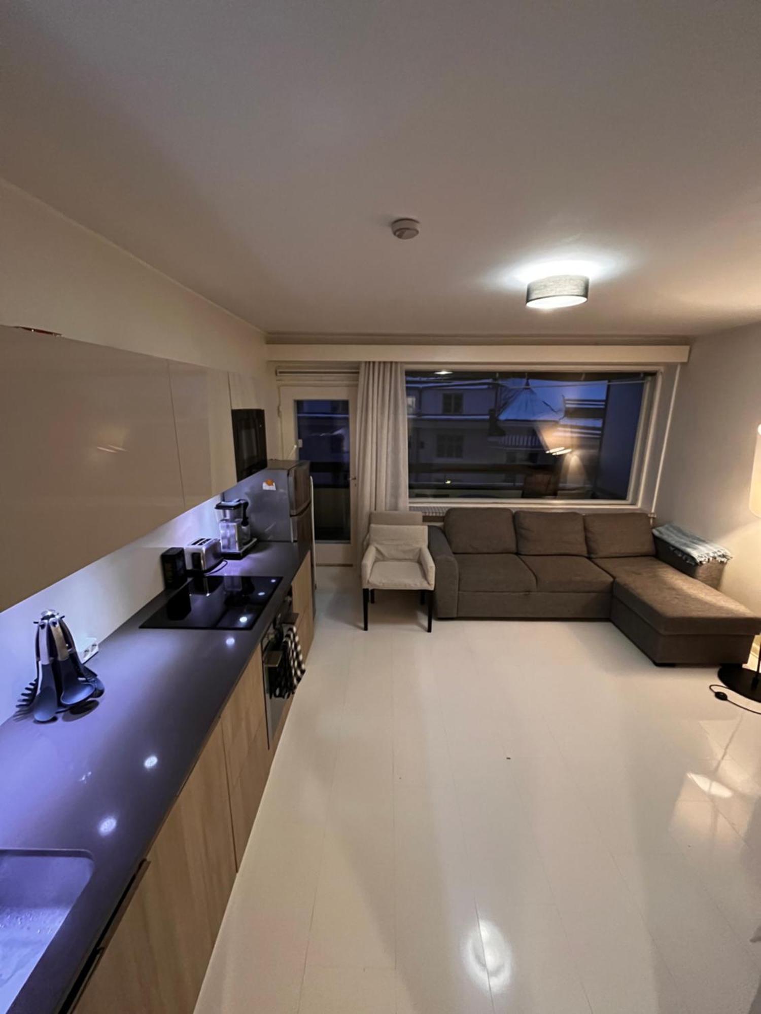 Modern With Balcony In Center Apartment Helsinki